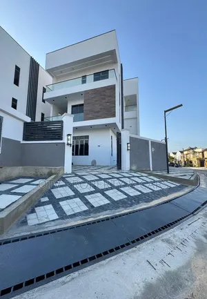 5bdrm Duplex in Lekki Phase 1 for sale