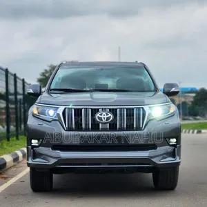 Toyota Land Cruiser Prado 2023 Gray