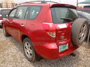 Toyota RAV4 2008 Red