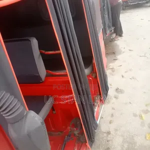 TVS King Cargo 2022 Orange