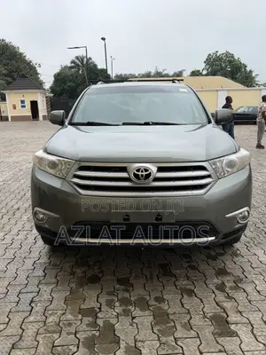 Toyota Highlander Limited 2011 Green