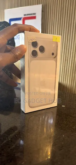New Apple iPhone 17 Pro Max 256 GB Silver
