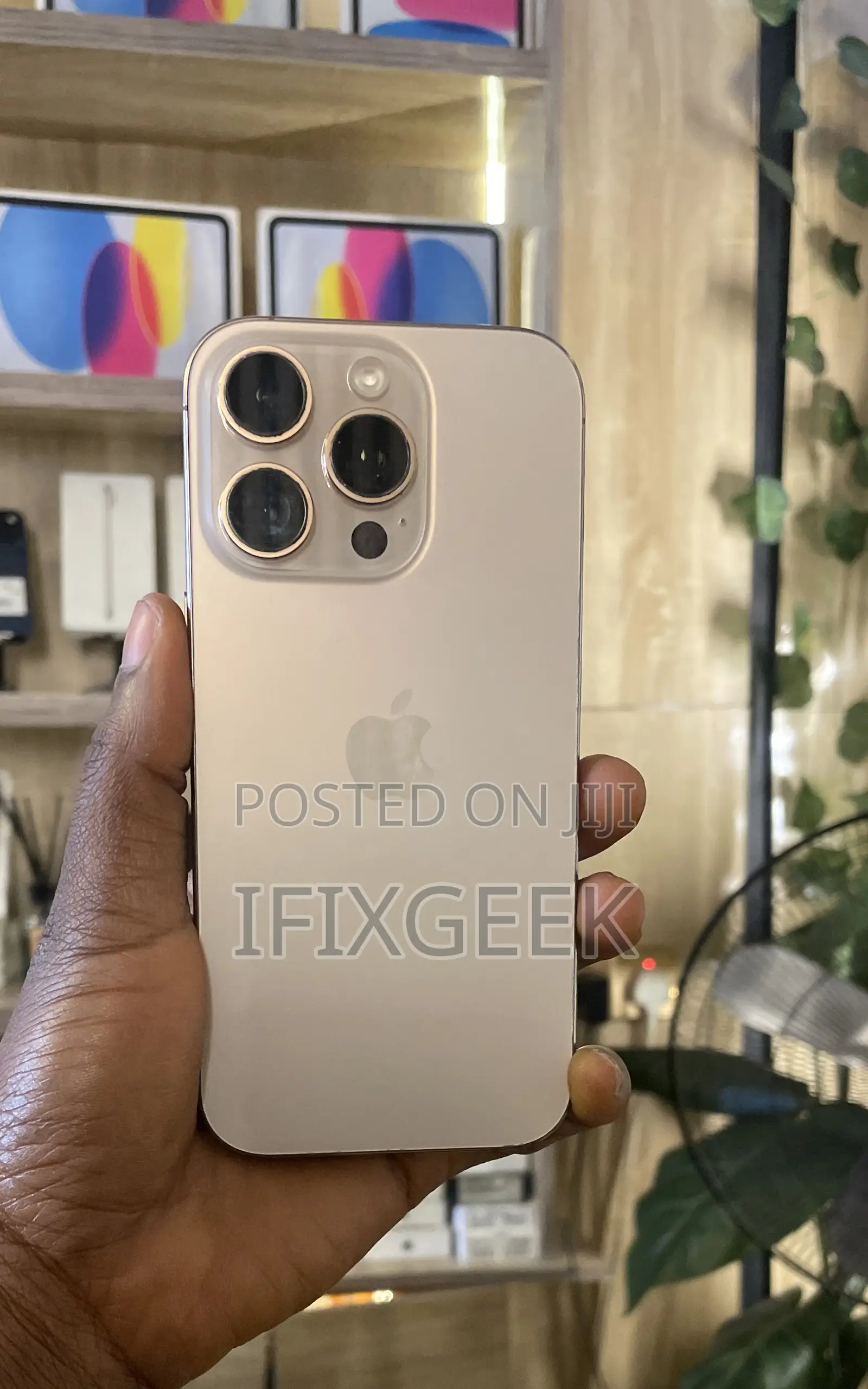 Apple iPhone 16 Pro 128 GB Gold