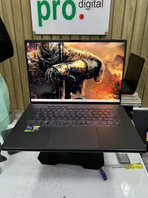Laptop Asus ROG Zephyrus M16 32GB Intel Core i9 SSD 2T