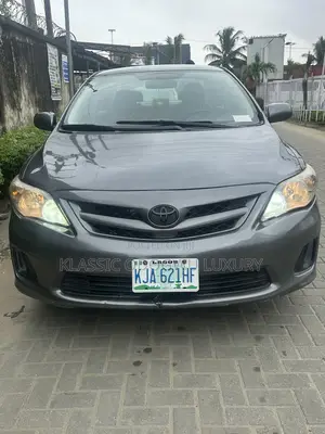 Toyota Corolla 2012 Gray