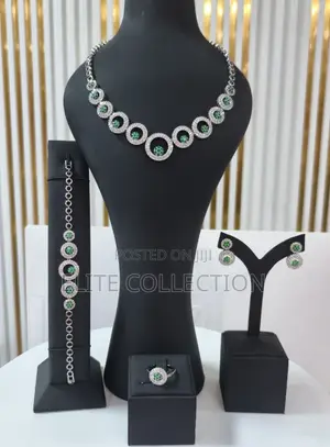 Original Jewelry Set for Special Occasions