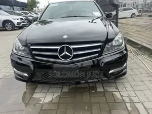 Mercedes-Benz C300 2014 Black