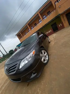 Toyota Camry 2010 Gray