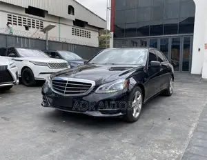 Mercedes-Benz E350 Base 4Matic Sedan AWD (3.5L 6cyl 7A) 2014 Black
