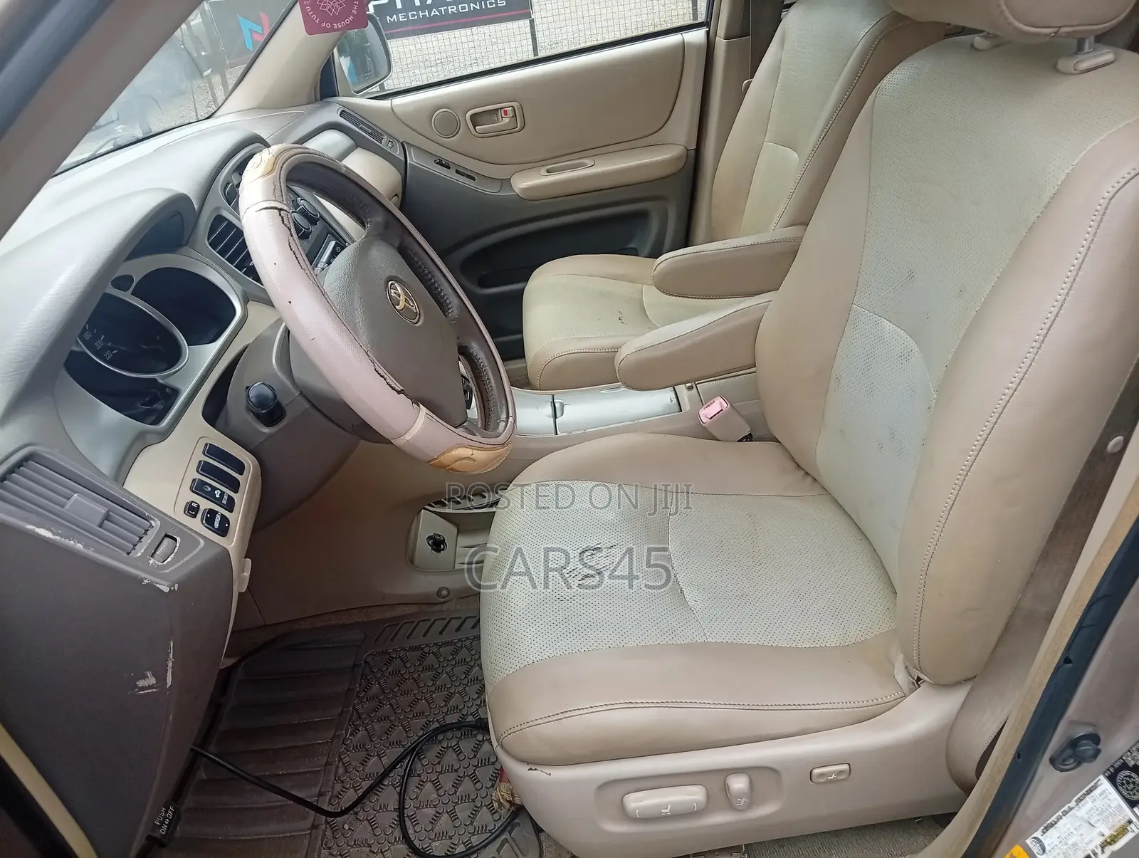 Toyota Highlander 2004 Gold