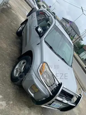 Toyota RAV4 2022 Silver