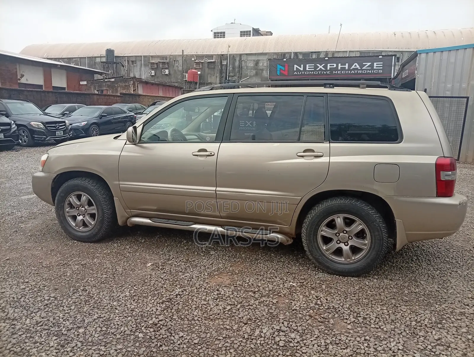Toyota Highlander 2004 Gold