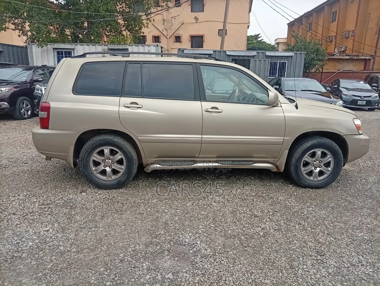 Toyota Highlander 2004 Gold