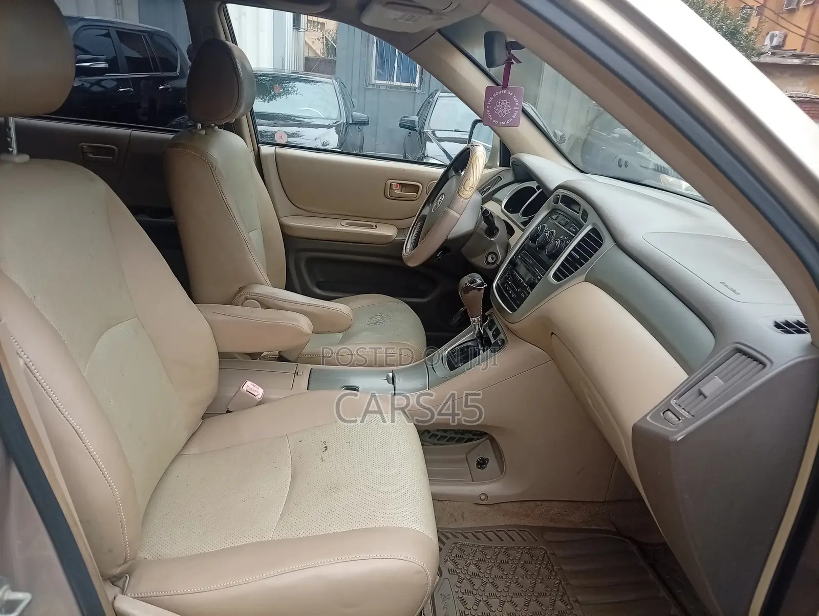 Toyota Highlander 2004 Gold
