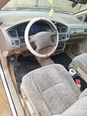 Toyota Sienna 2002 Silver