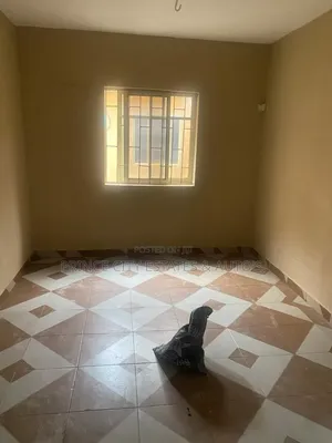 2bdrm Block of Flats in Adelabu for rent