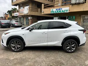 Lexus NX 300 FWD 2019 White