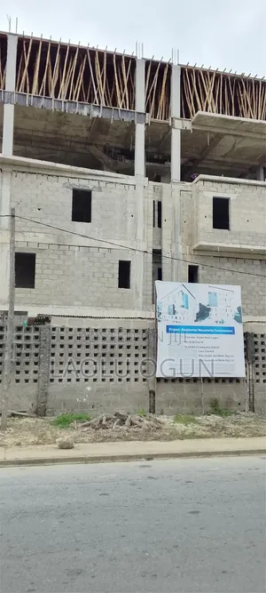 4bdrm Maisonette in Parkview Estate for sale