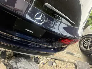 Mercedes-Benz GLC-Class 2021 Blue