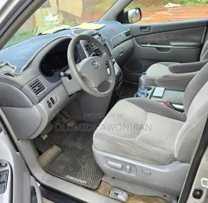 Toyota Sienna LE AWD 2008 Silver