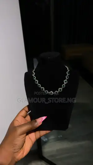 Elegant Crystal Statement Necklace for Women