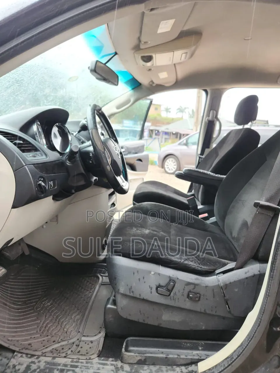 Dodge Caravan 2015 Black