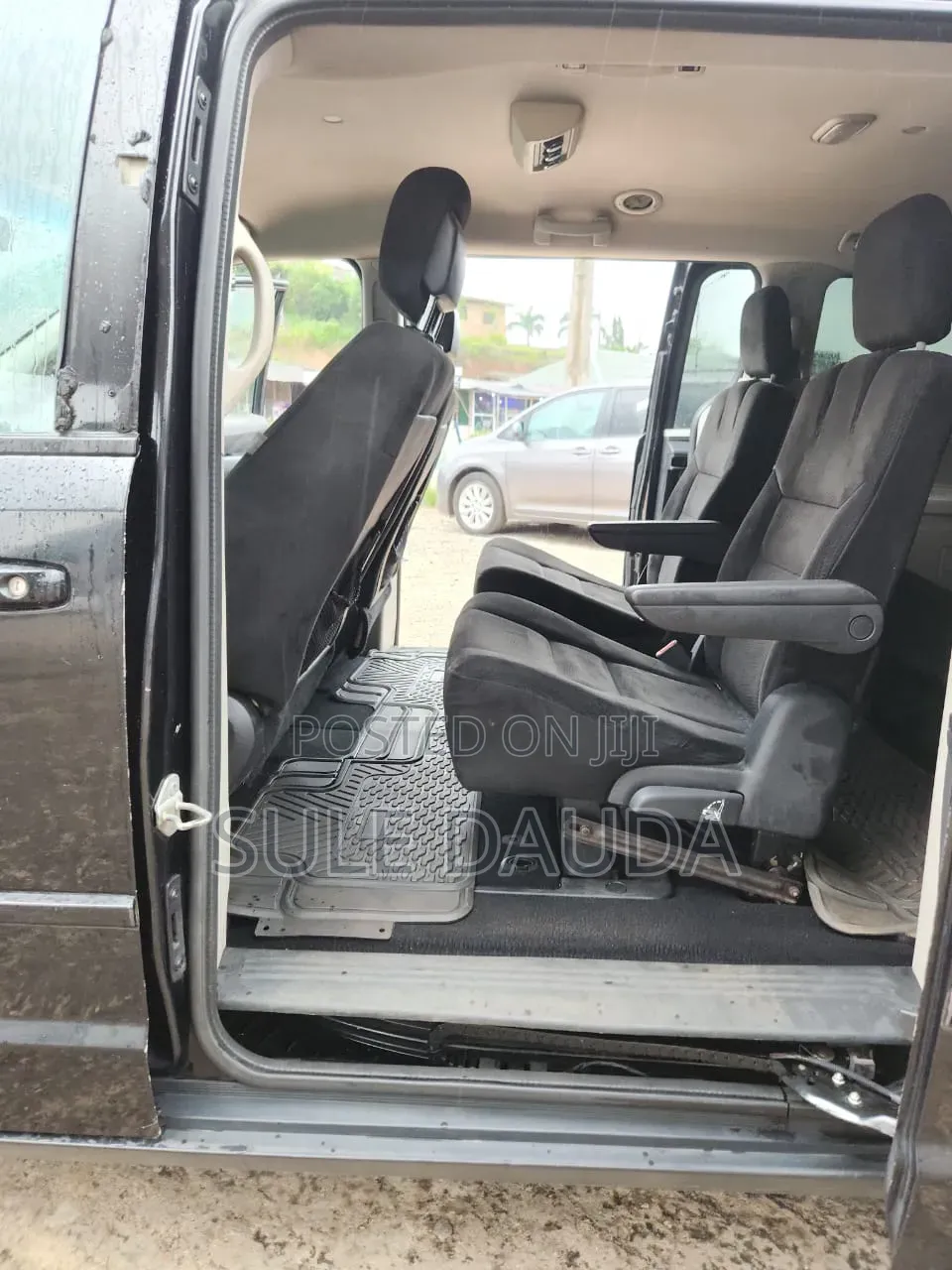 Dodge Caravan 2015 Black