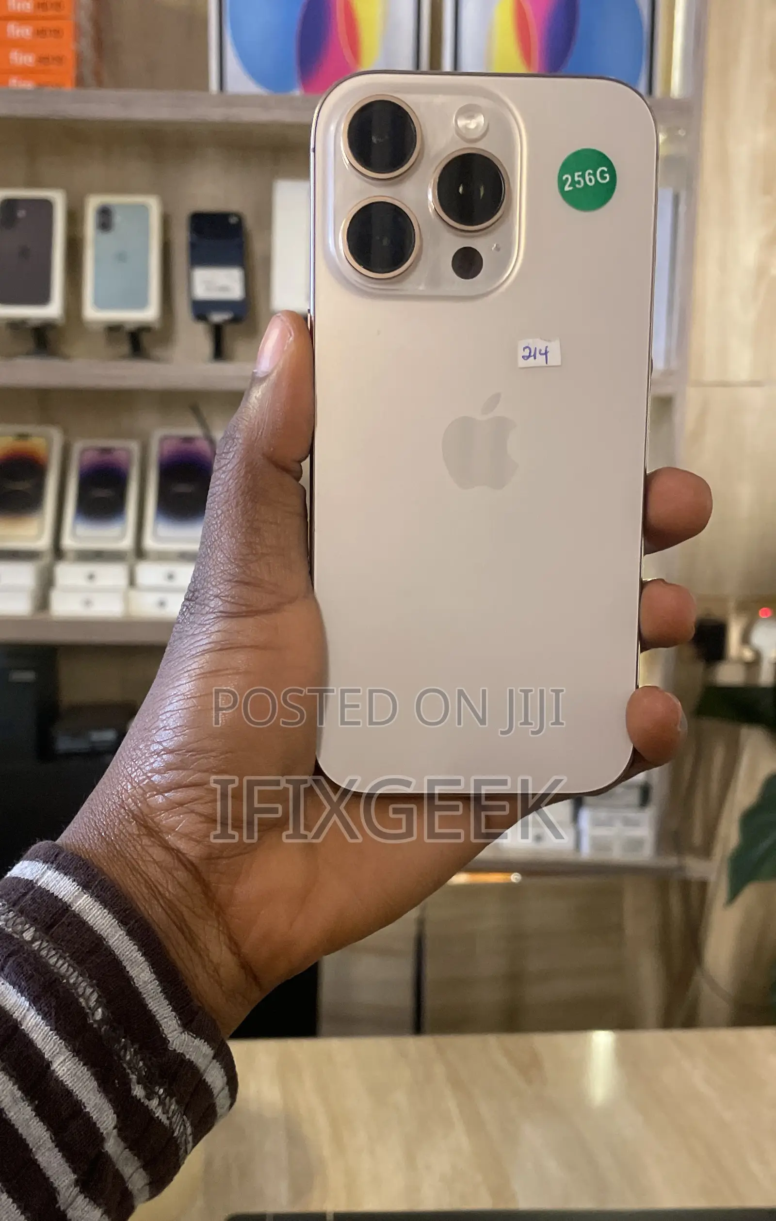 Apple iPhone 16 Pro 256 GB Gold