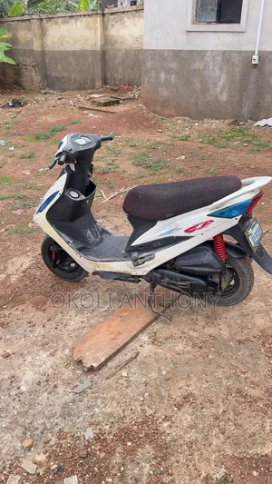 Kymco 2021 White