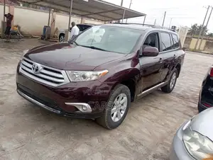 Toyota Highlander 2013 Burgandy
