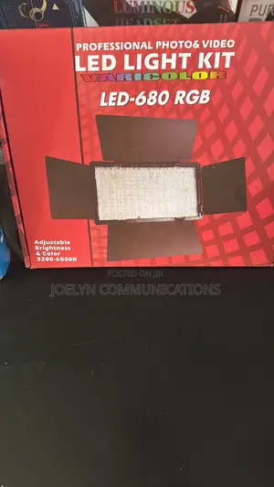 LED680 RGB Light + Stand