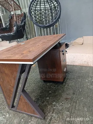 1.2 Meter Office Table
