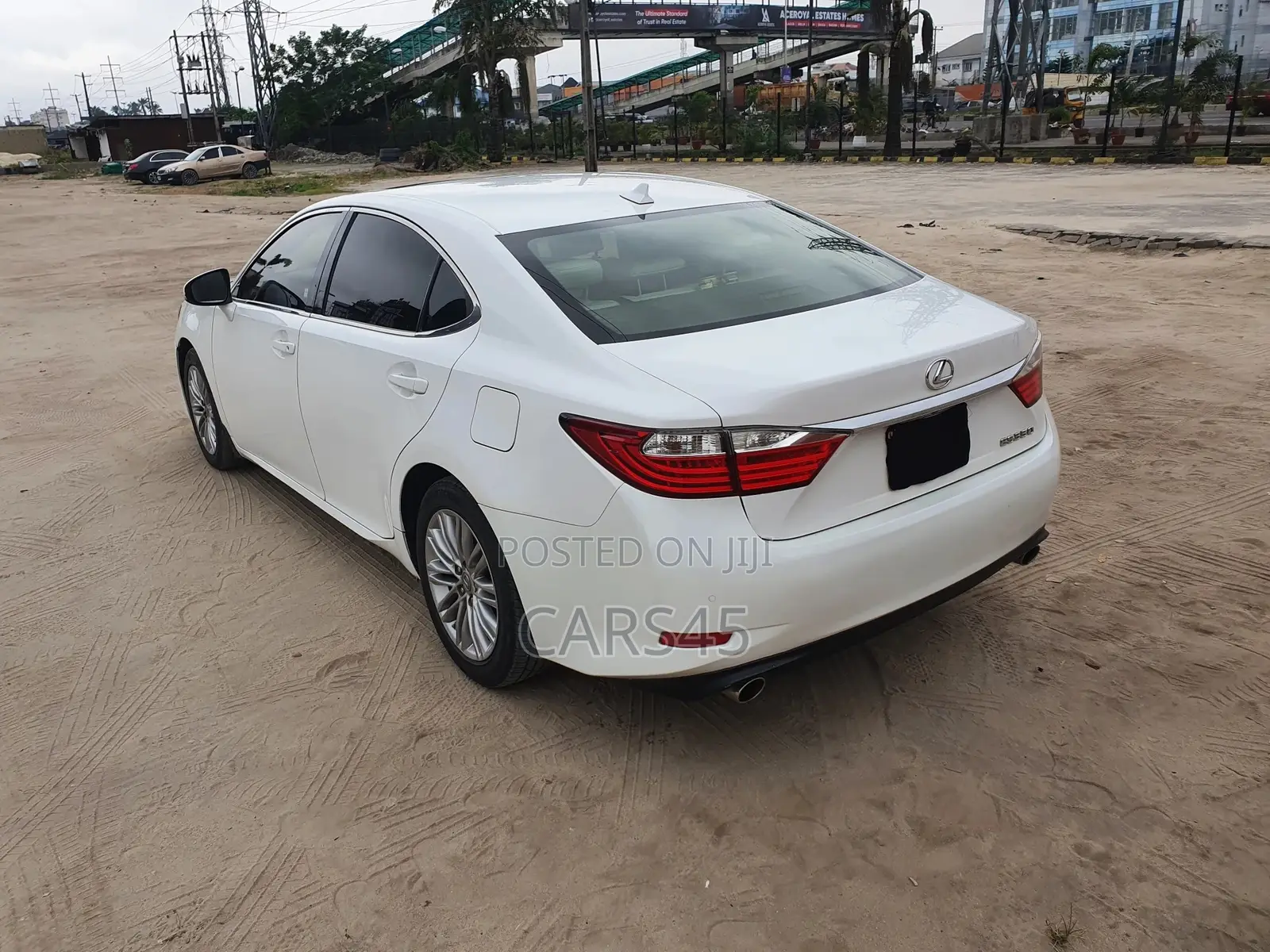 Lexus ES 2013 White