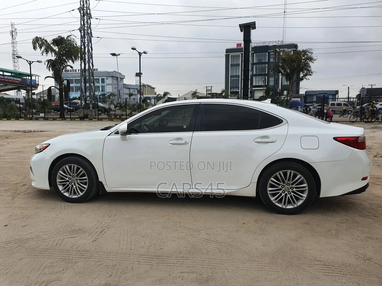 Lexus ES 2013 White