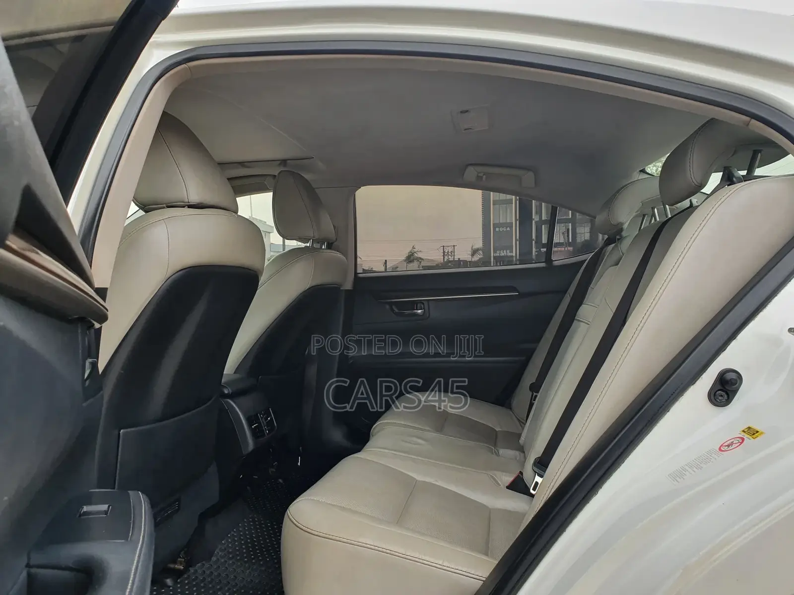 Lexus ES 2013 White