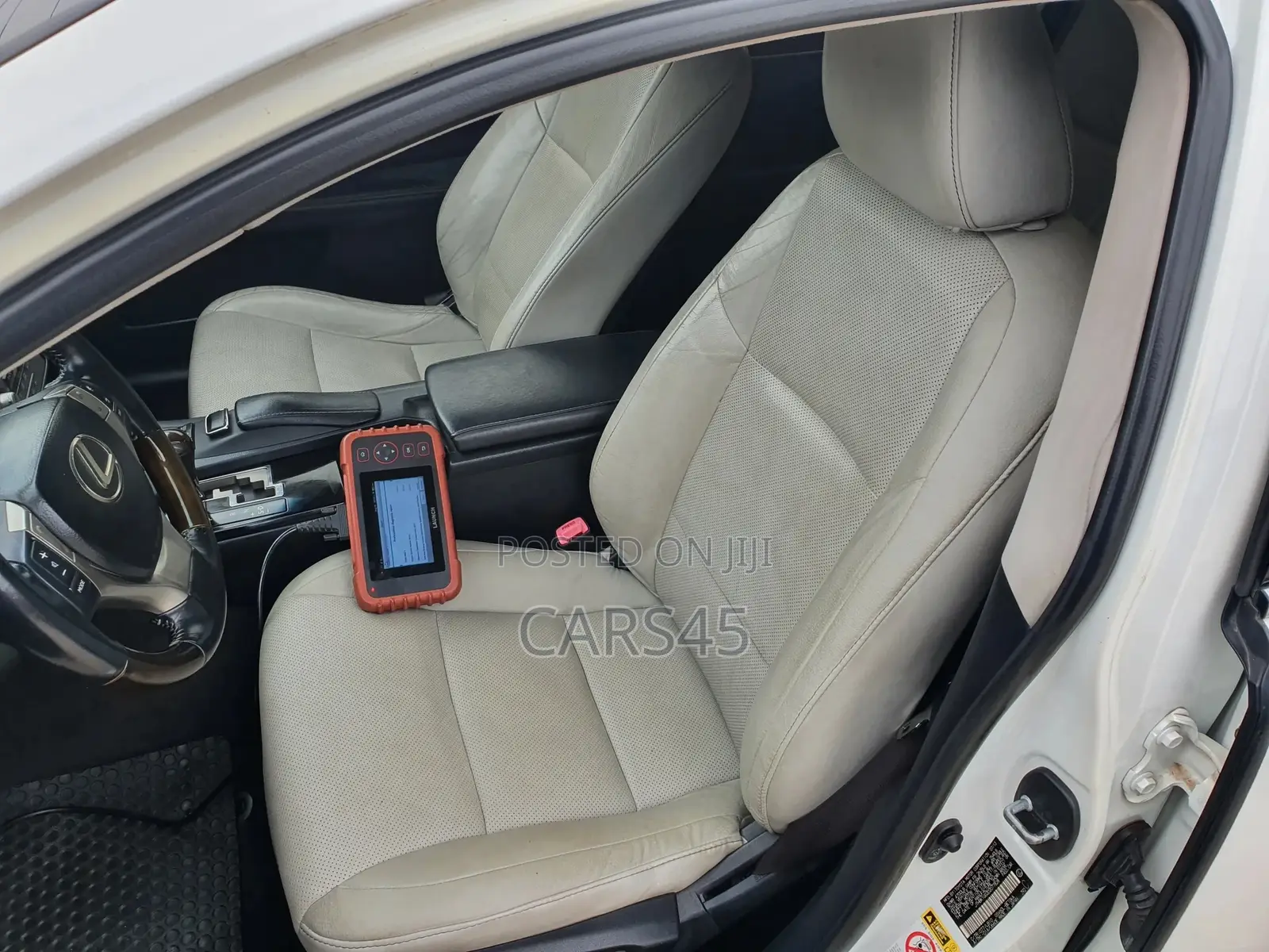 Lexus ES 2013 White