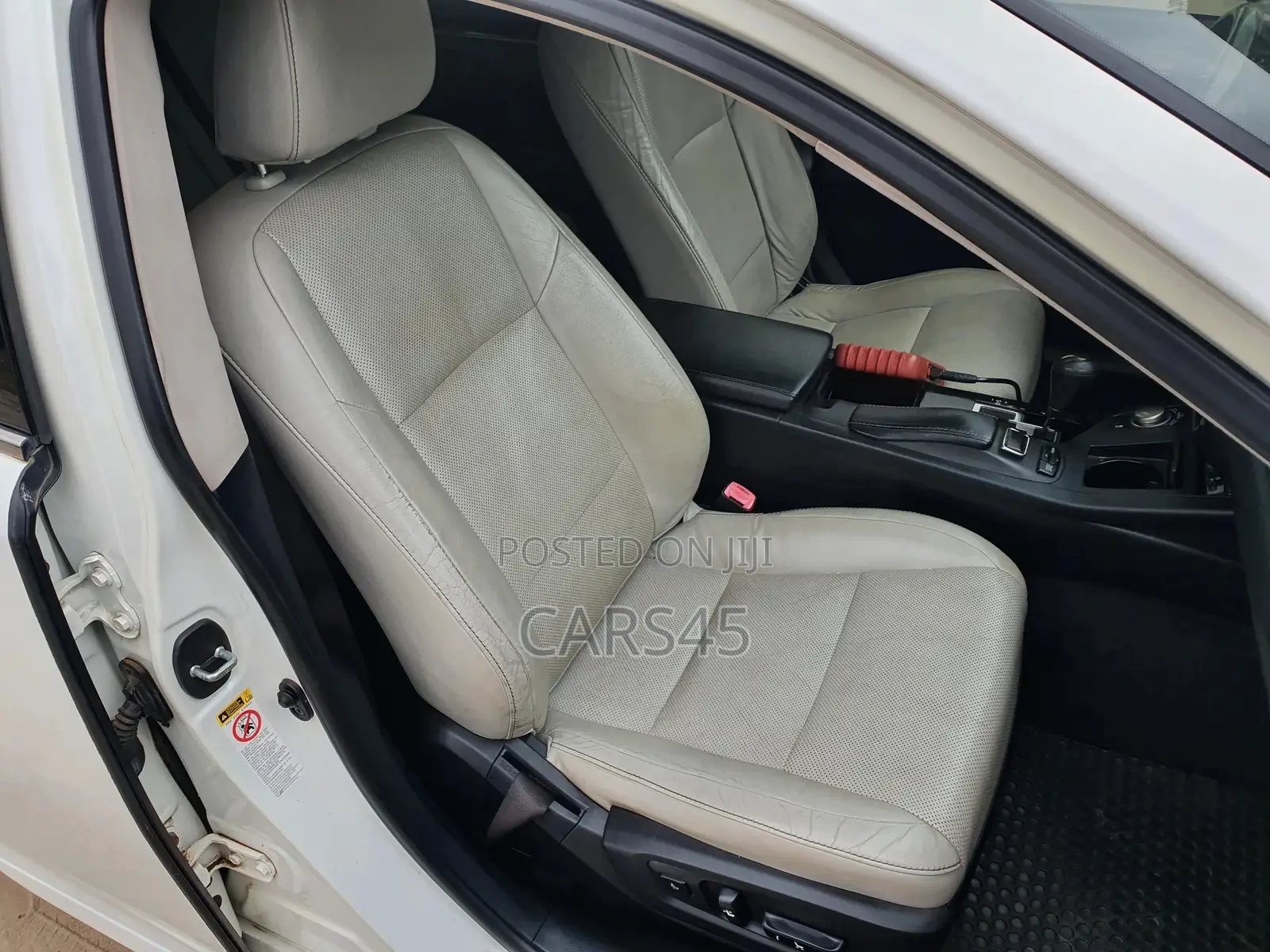 Lexus ES 2013 White