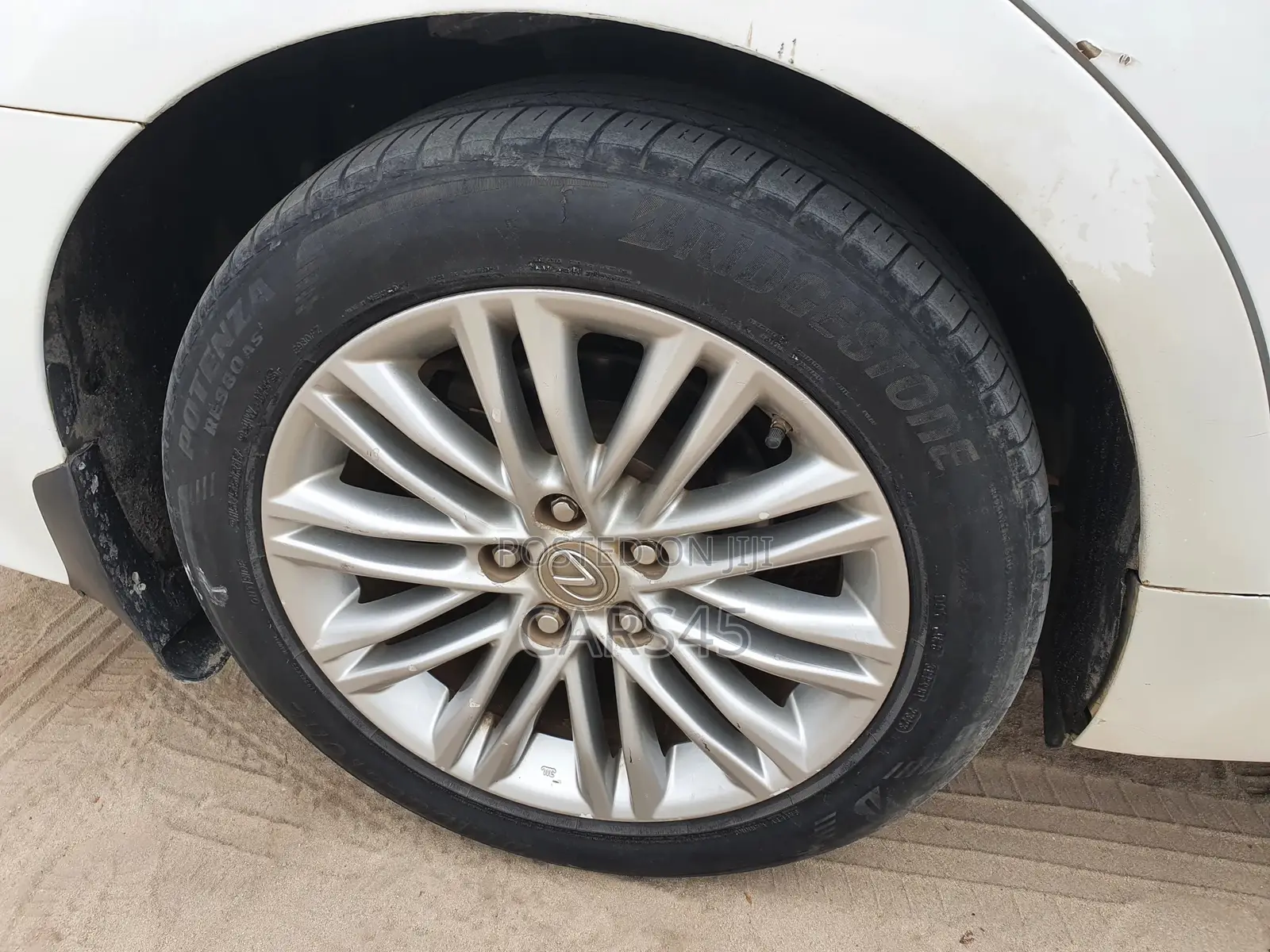 Lexus ES 2013 White