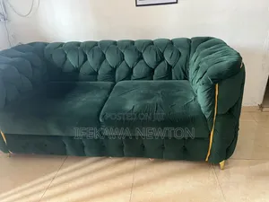 It's a Five Seater Sitting Room Chair