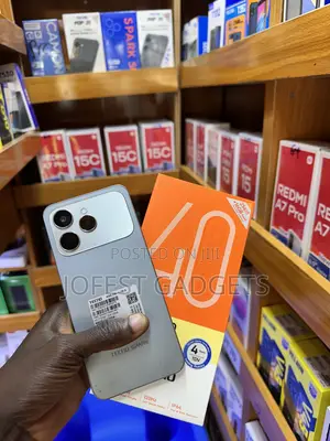 Tecno Spark 40 256 GB Gray