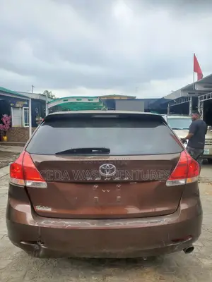 Toyota Venza LE 2010 Brown