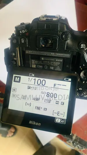 Nikon Camera D7500