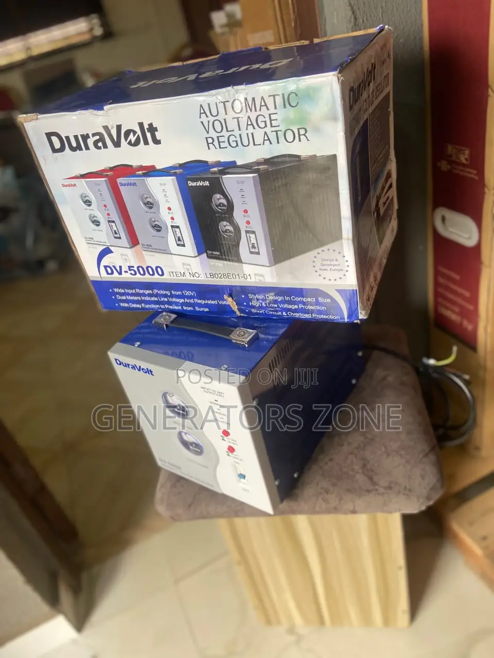 Duravolt DV-5000 Heavy-Duty Automatic Voltage Regulator