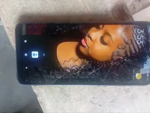 Realme V30 128 GB Gray