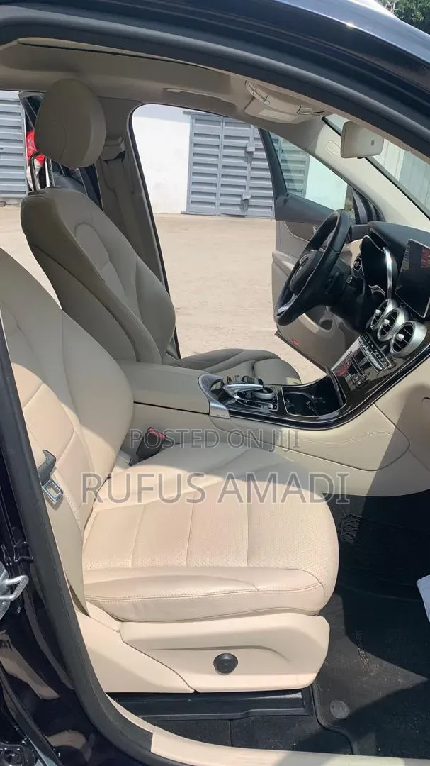 Mercedes-Benz GLC-Class 2018 Blue