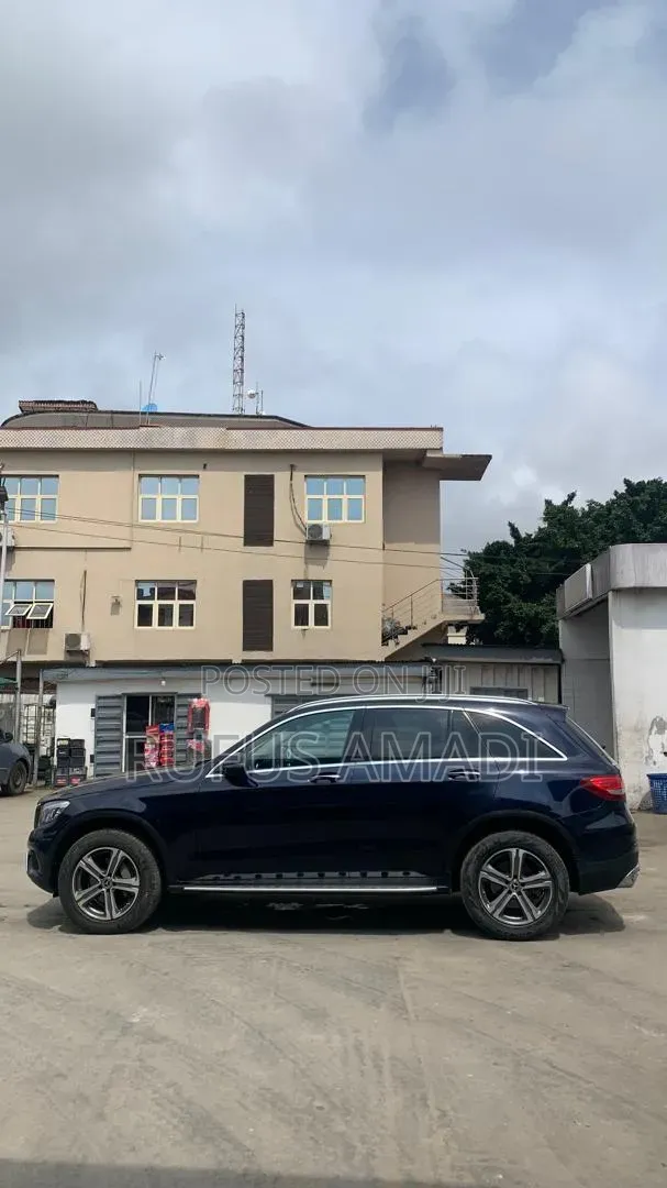 Mercedes-Benz GLC-Class 2018 Blue