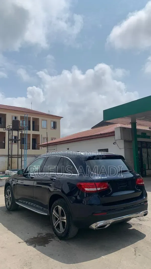 Mercedes-Benz GLC-Class 2018 Blue
