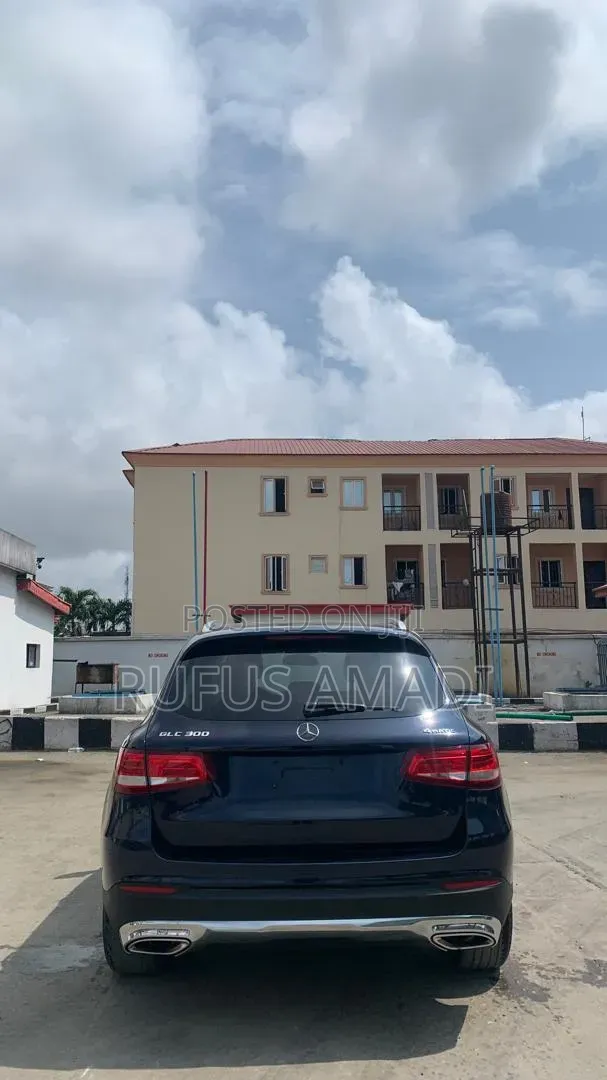 Mercedes-Benz GLC-Class 2018 Blue