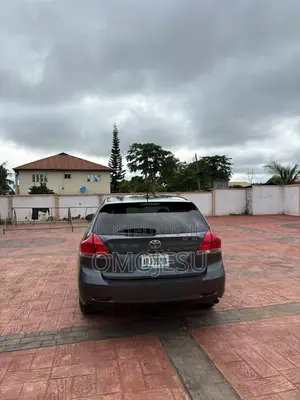 Toyota Venza V6 AWD 2010 Gray