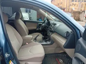 Toyota RAV4 2008 Blue